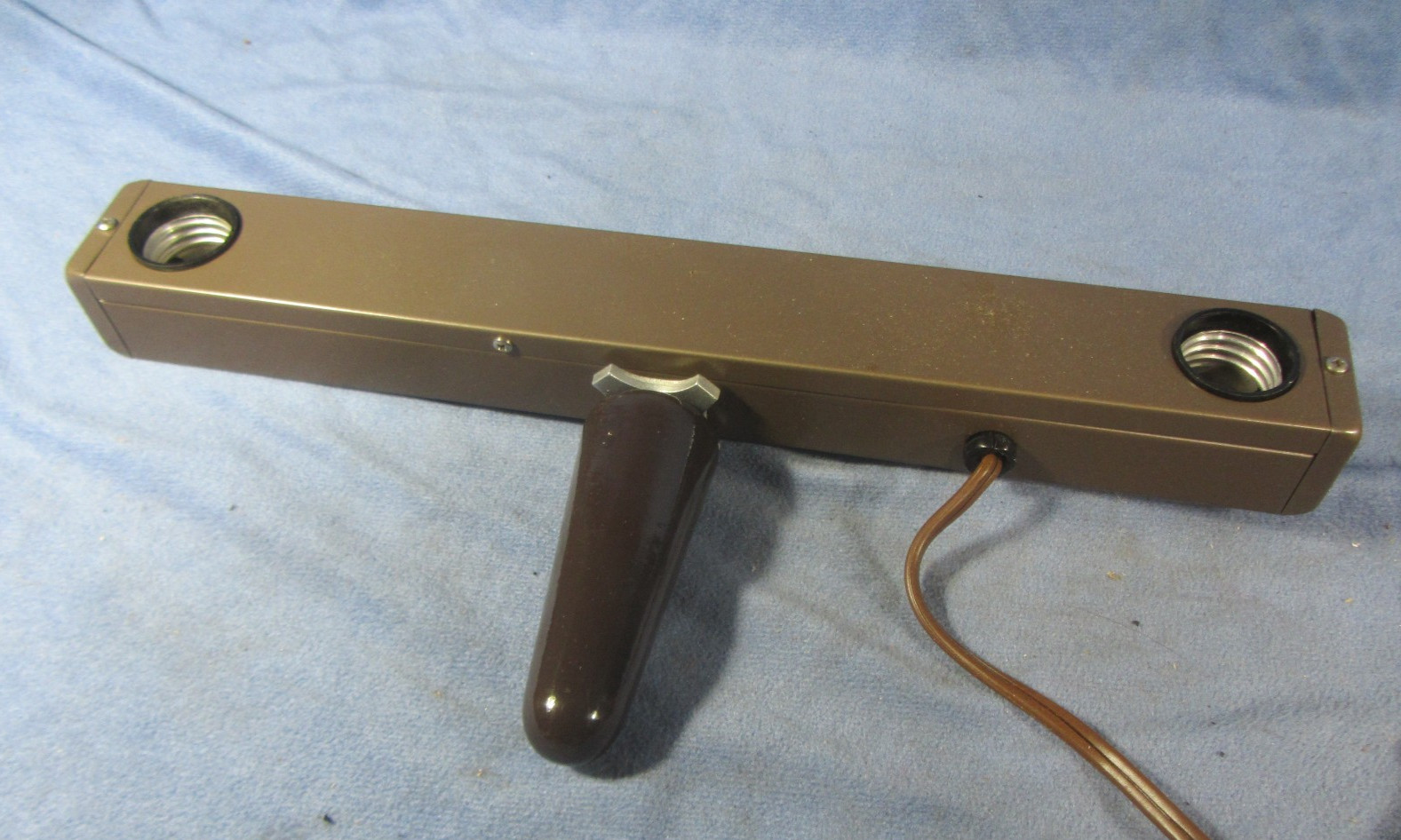 Vintage Kodak 790 Brownie 2-Lamp Movie Photo Light Bar w/ Handle & Original Box