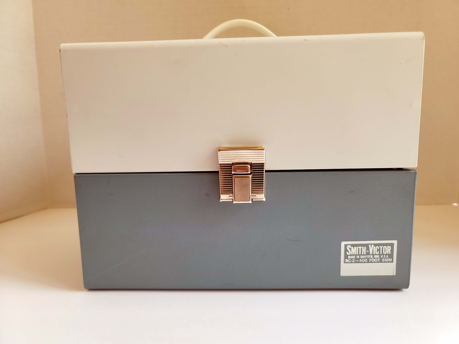 Smith Victor Film Reel Case Metal Holds 12 Reels 400 Ft. Each Super 8 & 8MM Nice