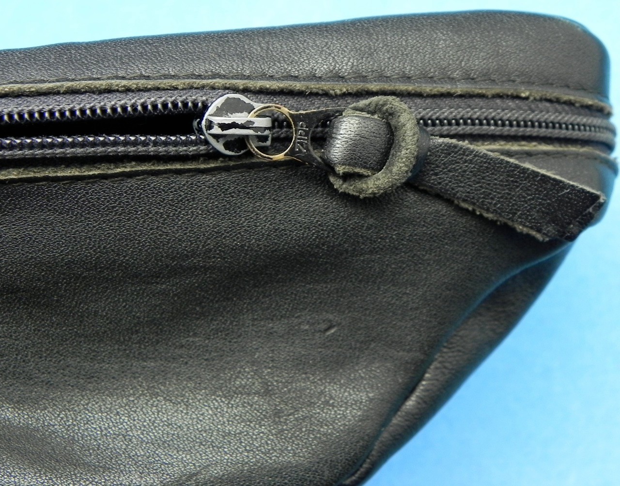 Leica CL Soft Body Case #5 ………… Minty