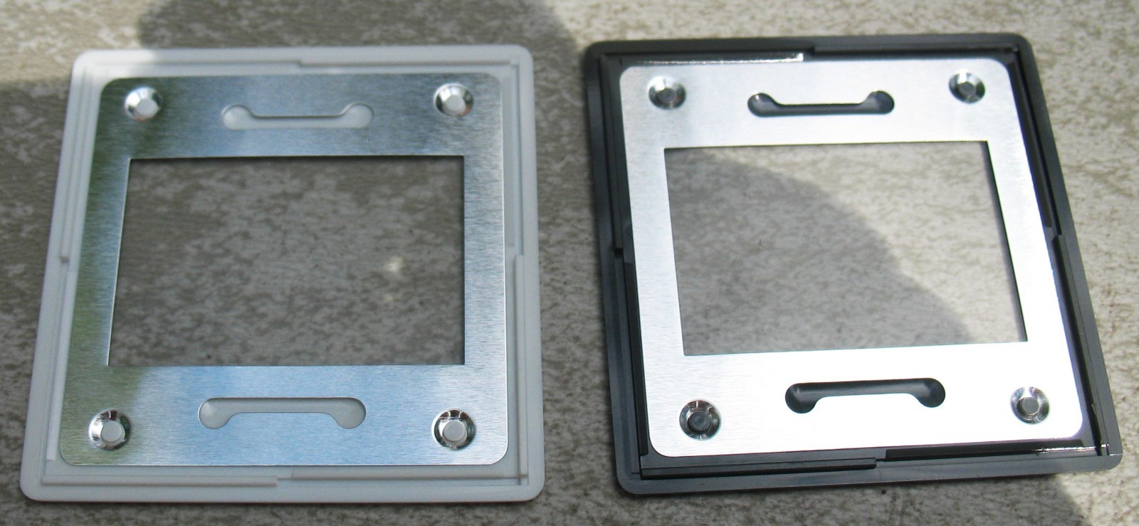 Vtg. NOS IOB Gepe Box of 20 2mm Slide Mounts w Antinewton Glass Made in Sweden