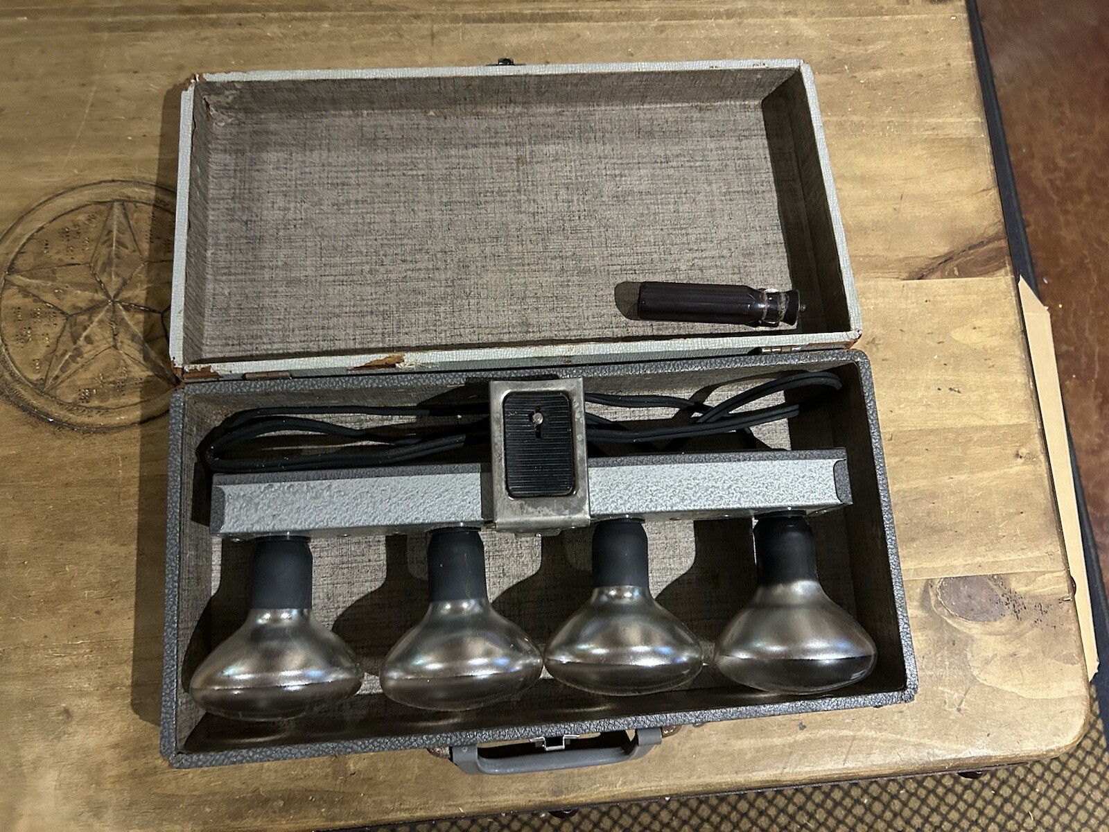 Vintage ACME Lite Mov-E-Lite w/ Case *WORKS GREAT* Model R4 1500W Movie Prop