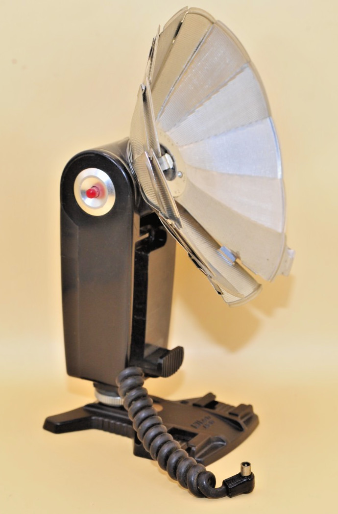VINTAGE 1950s COLLECTIBLE SEARS Tilting-Folding FLASH made in Japan