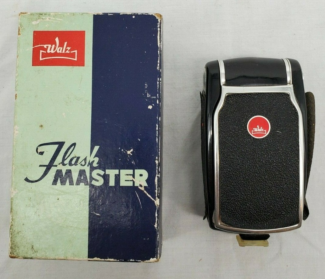 VINTAGE Walz Flash Master Camera Flash With Original Box Circa 1950’s