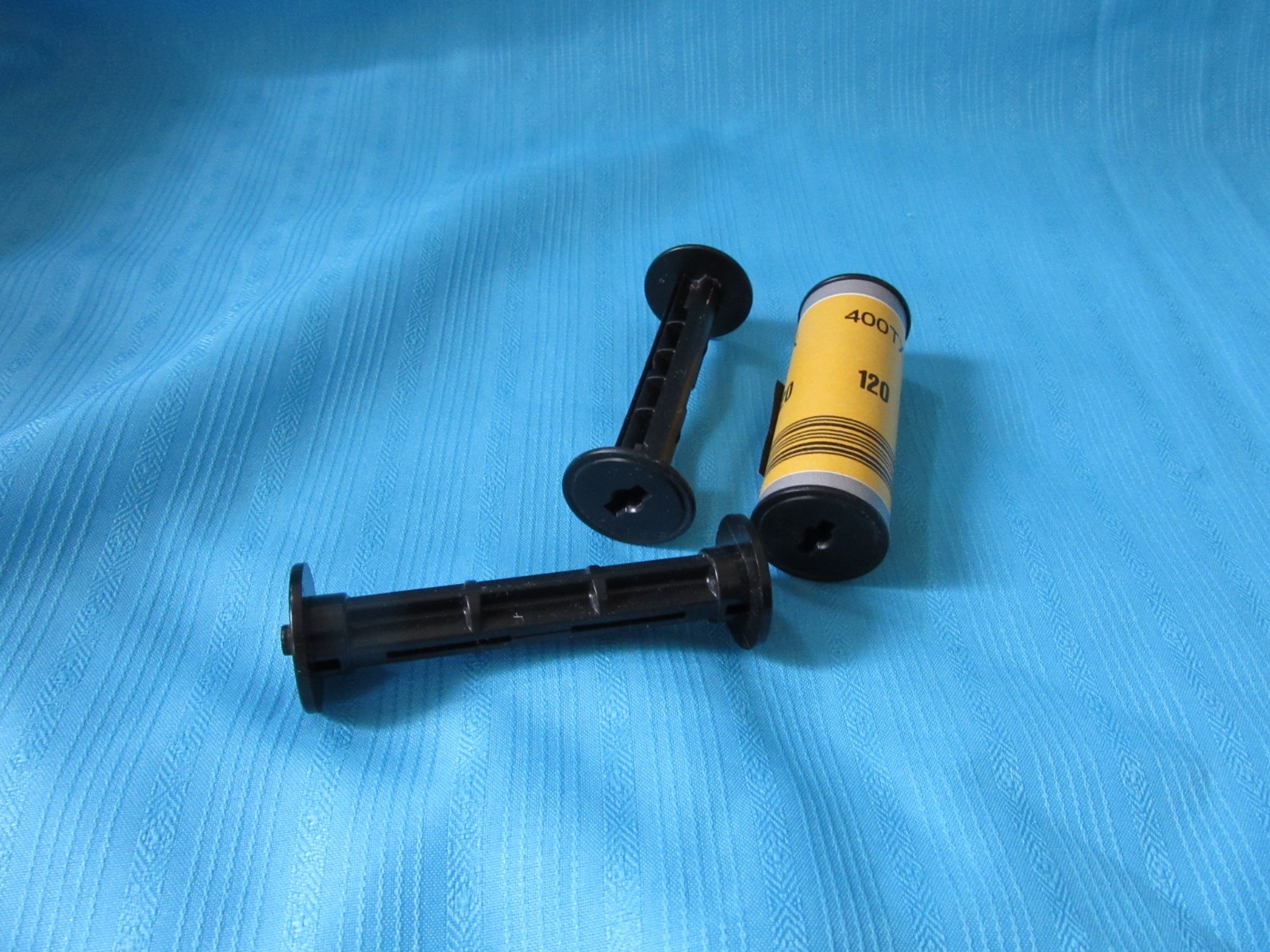 3 Takeup Spools – 2 for 120/200mm Medium Format & 1 for Polaroid Highlander