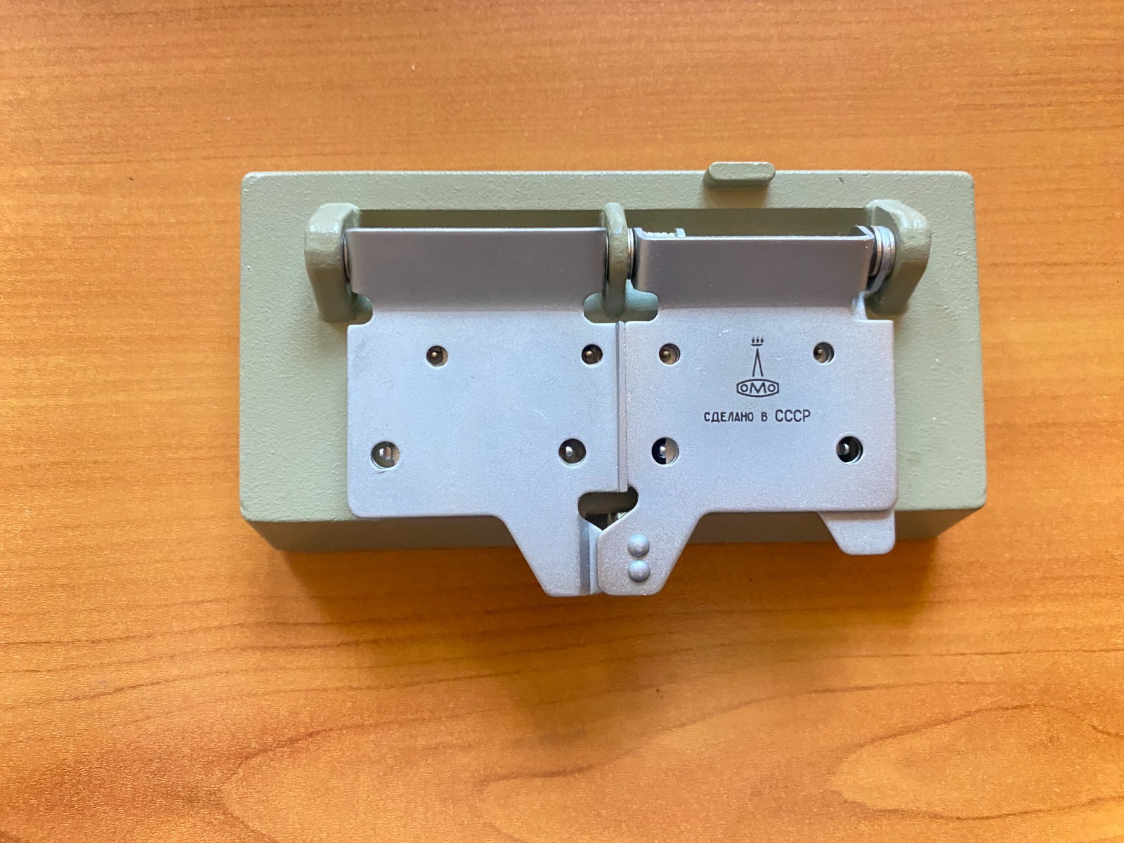 MPP-4 Universal press for splicing amateur films 8-16 mm and super-8. USSR.