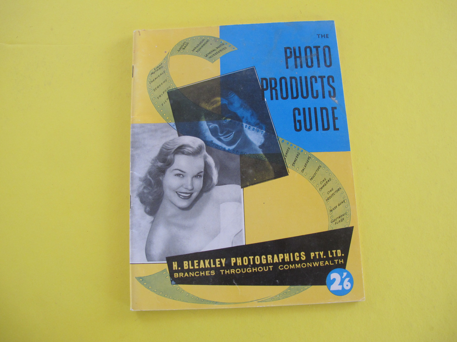 1966 67 Photo Products Guide Photographic Equipment Catalogue Cameras Projectors