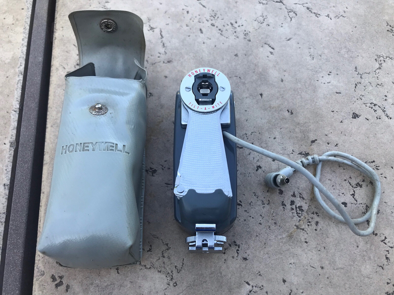 Honeywell Tilt-A-Mite Flash Unit-wc