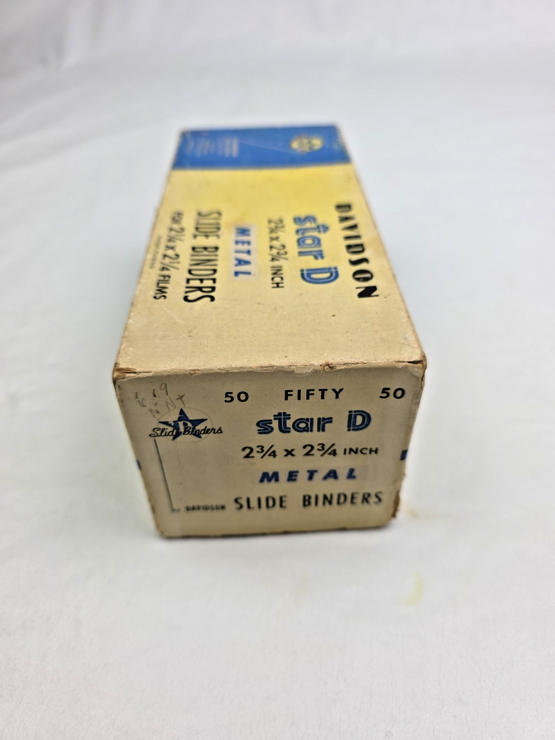 Davidson Star D 2 3/4in x 2 3/4” Slide Binders for 2 1/4in x 2 1/4 Film 34 Count