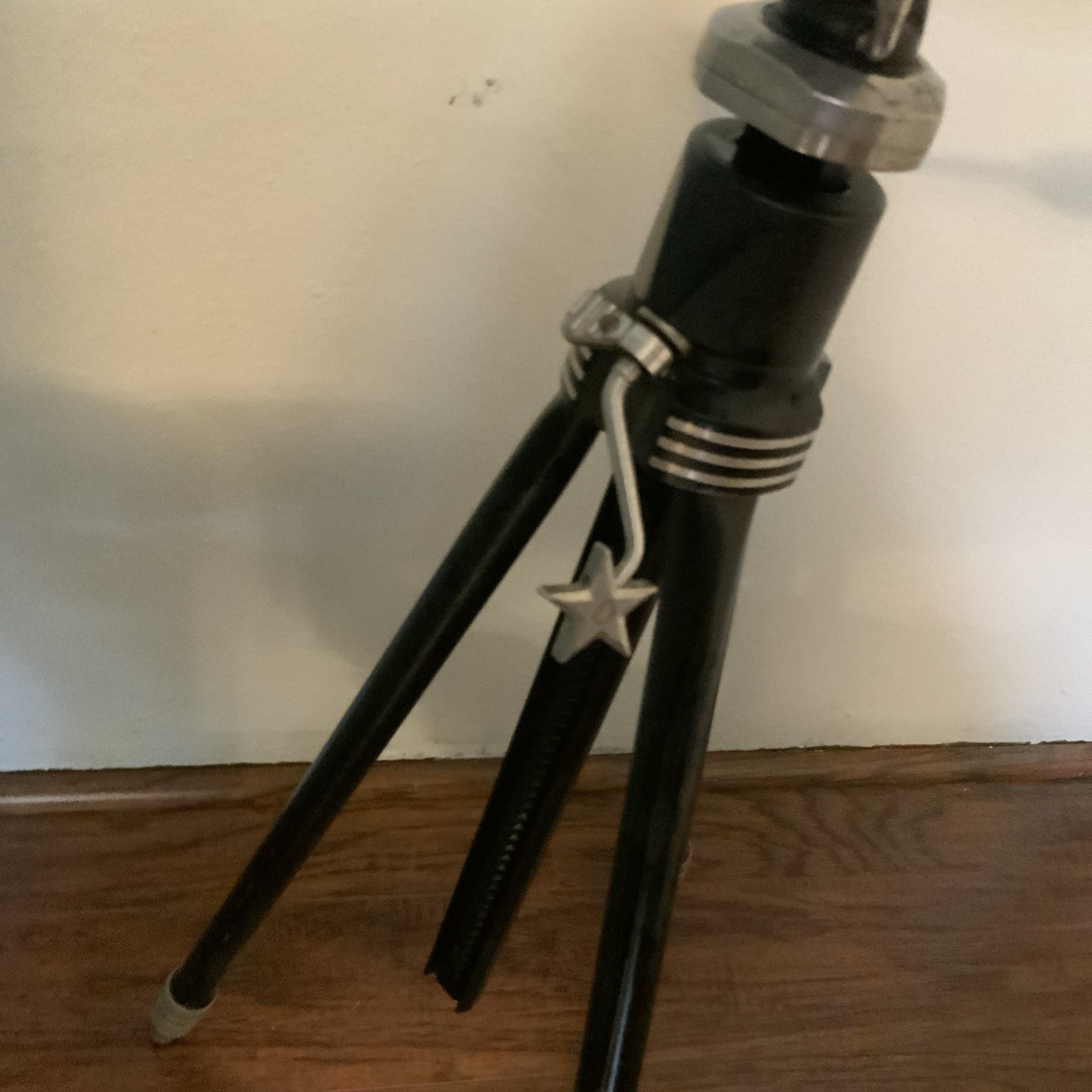 Vintage Star d Conquest Tripod Deco Style black and chrome retro noir