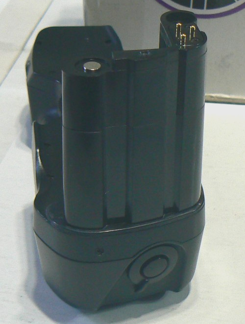 Nikon MB-10 Multi Power Battery Pack Grip for Nikon F90X / N90S – Made in Japan