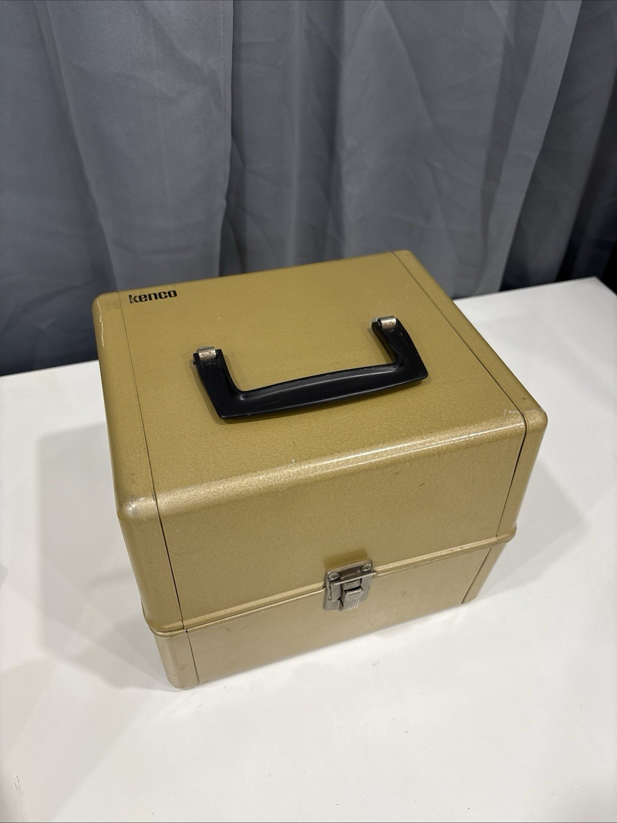 Vintage Kenco 8mm Movie Film Reel Storage Box W/ 12 Canisters & 11 Reels No Film