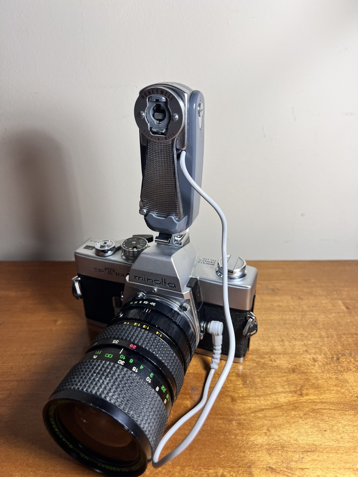Honeywell Tilt-A-Mite Flash Unit Collapsible Fan Style Vintage Camera Pentax