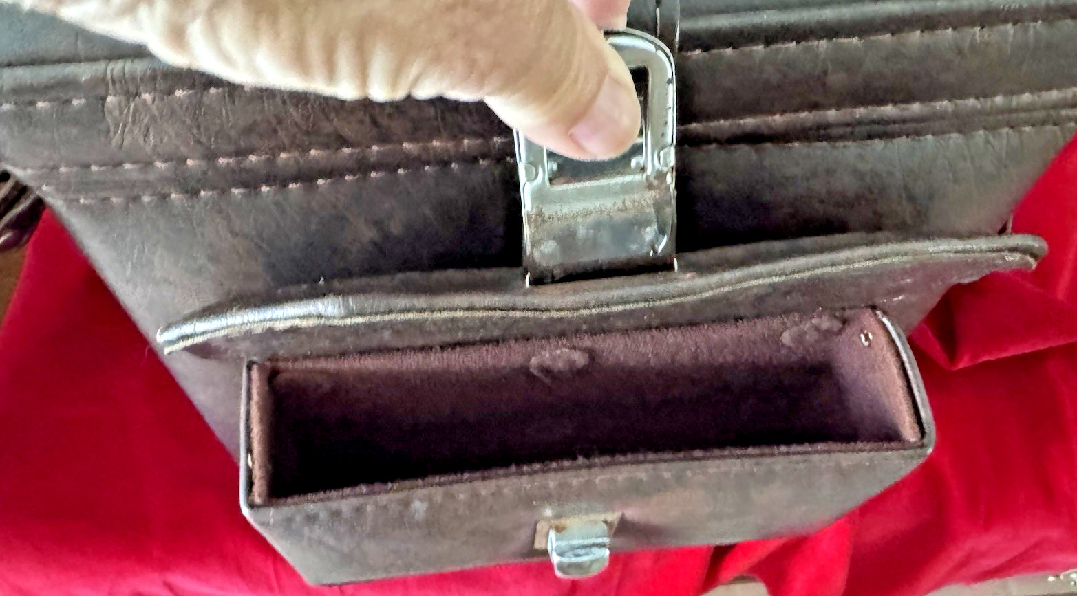Vintage Camera Case w Film Compartment Hard Body Shoulder Strap Brown Vinyl
