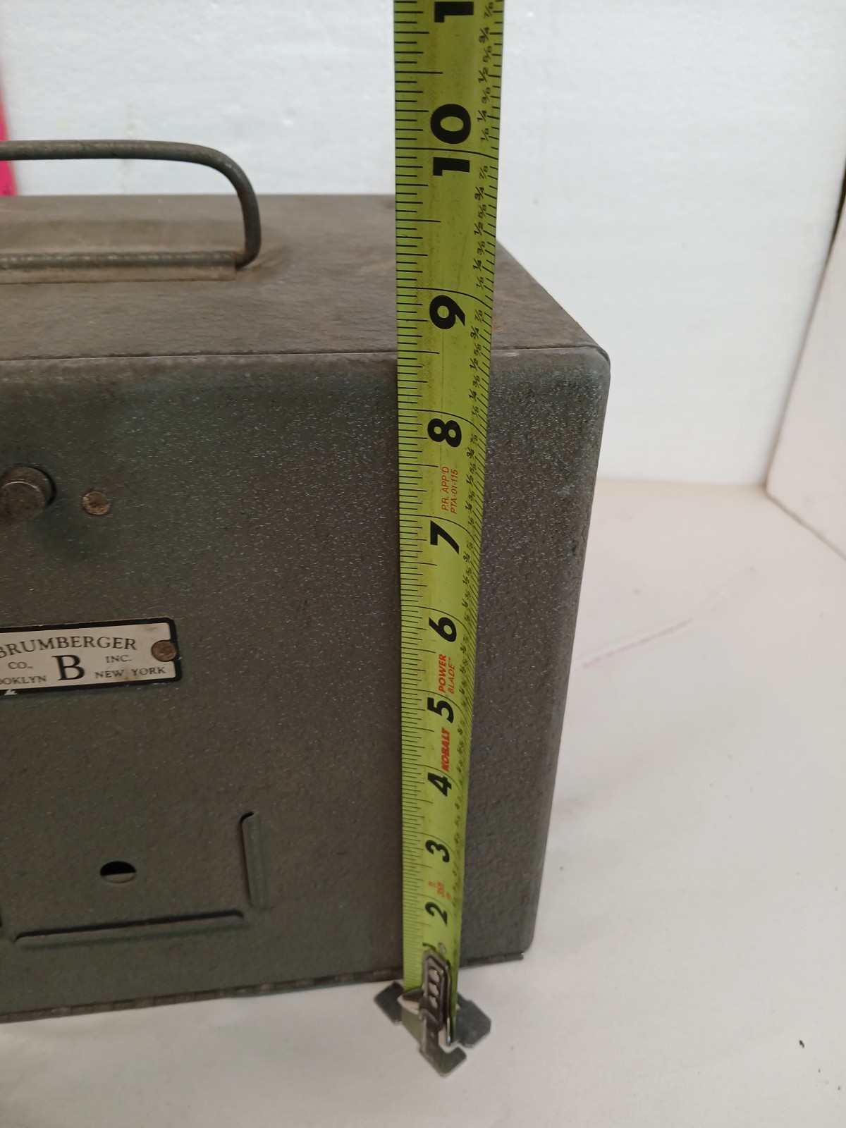 Vintage Brumberger Metal 7″ Film Reel Storage Case 8mm 16mm