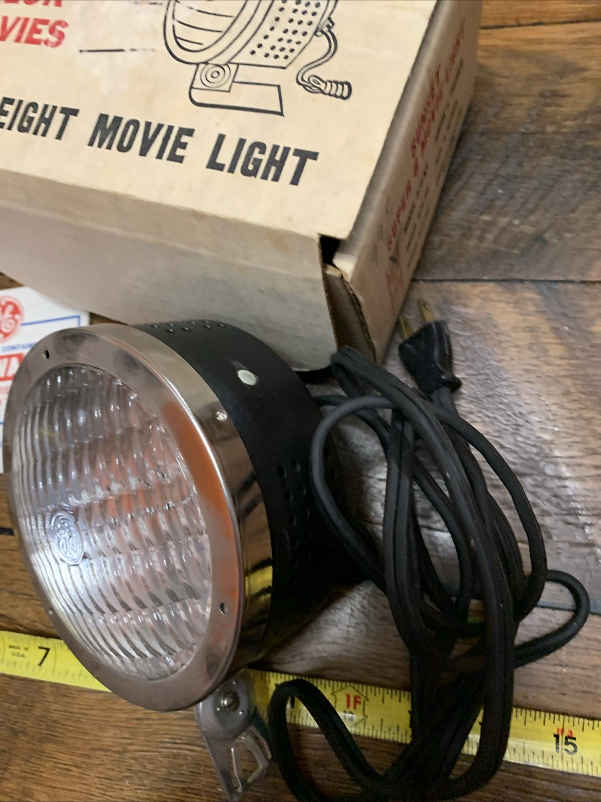 Vintage 4-1/4″ sunset super 8 Stage movie light Series 875 Tested – Works