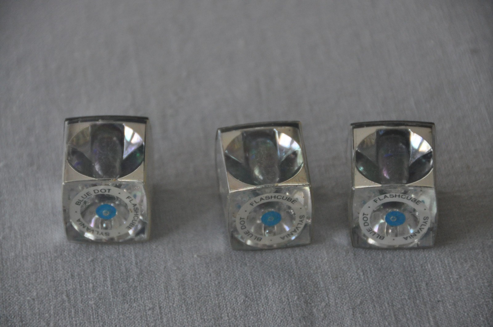 Vintage Sylvania Blue Dot Flashcube Package with 3 Cubes (12 Flashes)