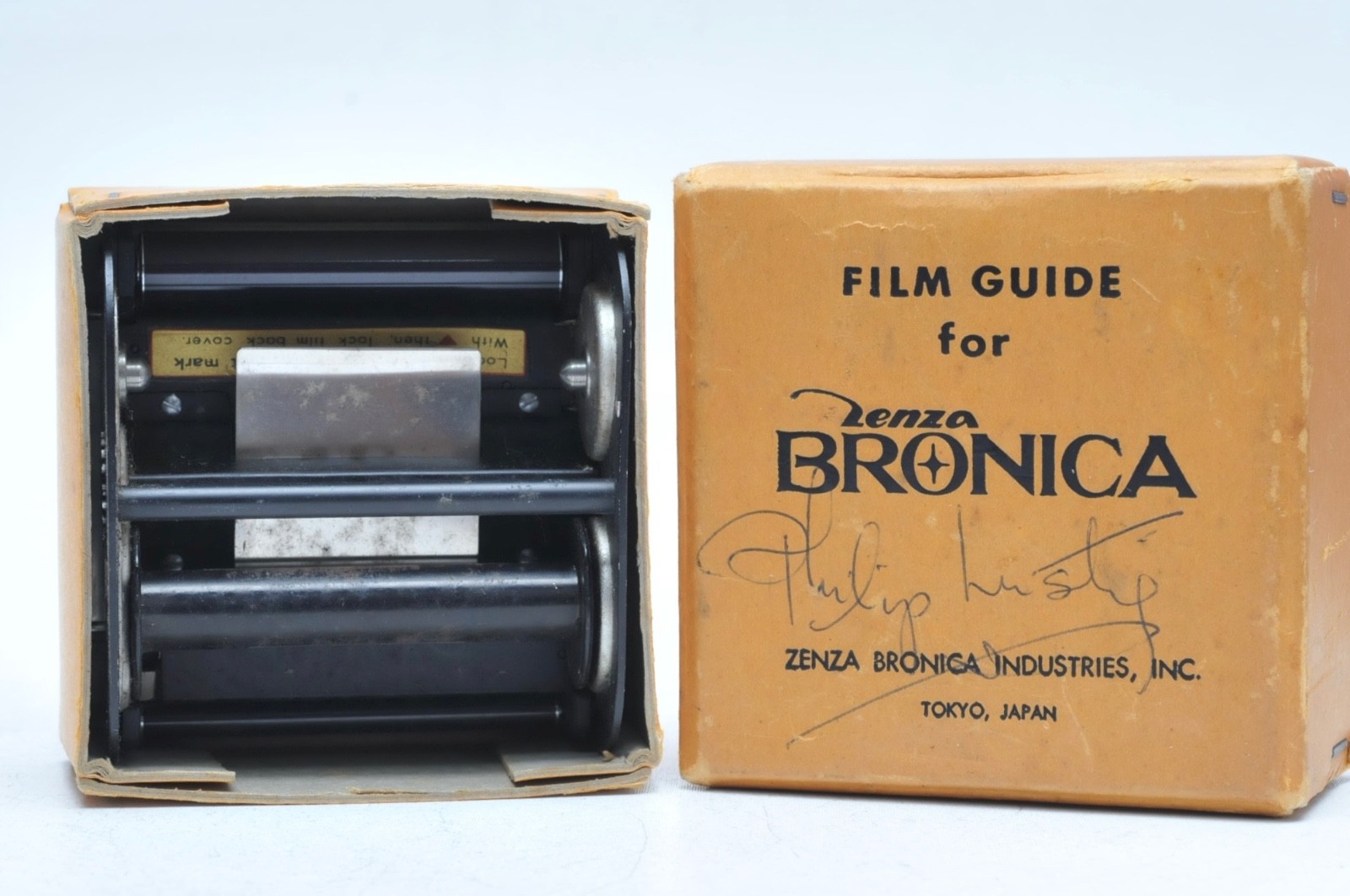 Zenza Bronica Film Guide Magazine Insert S/S2