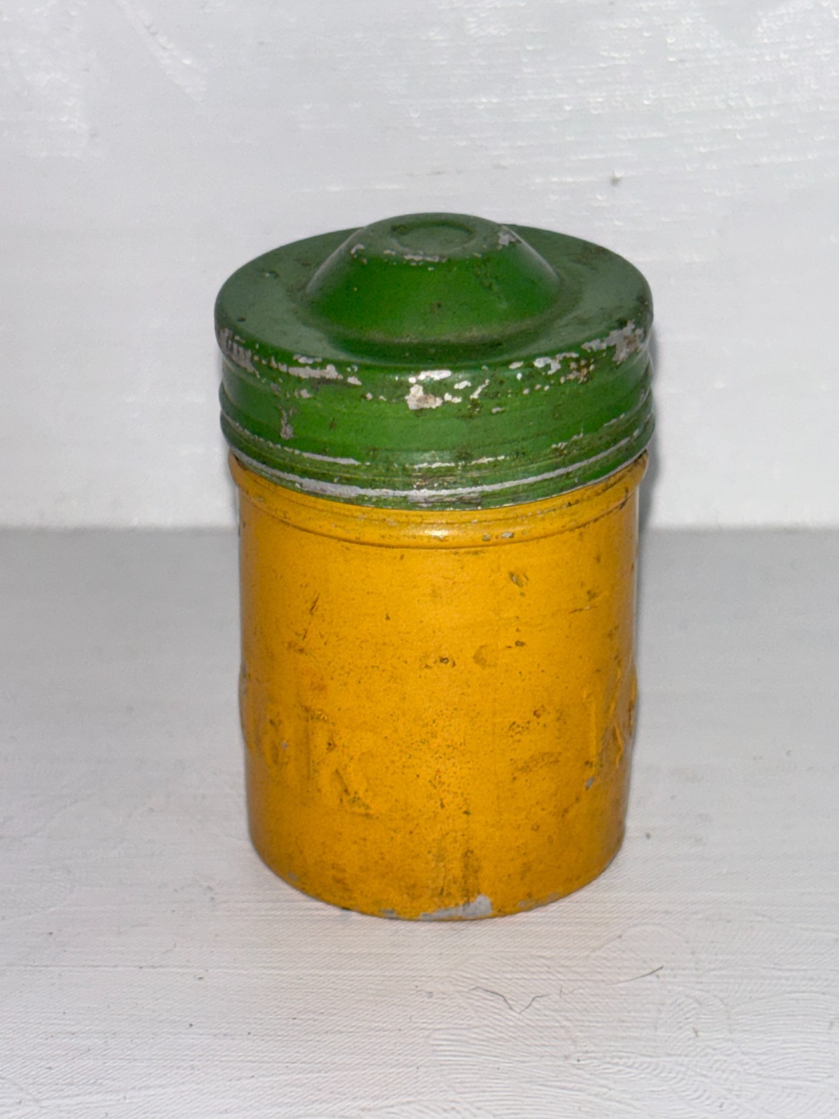 Kodak Film Metal Tin Canister 35mm Vtg Yellow Green Empty Photography Camera Can