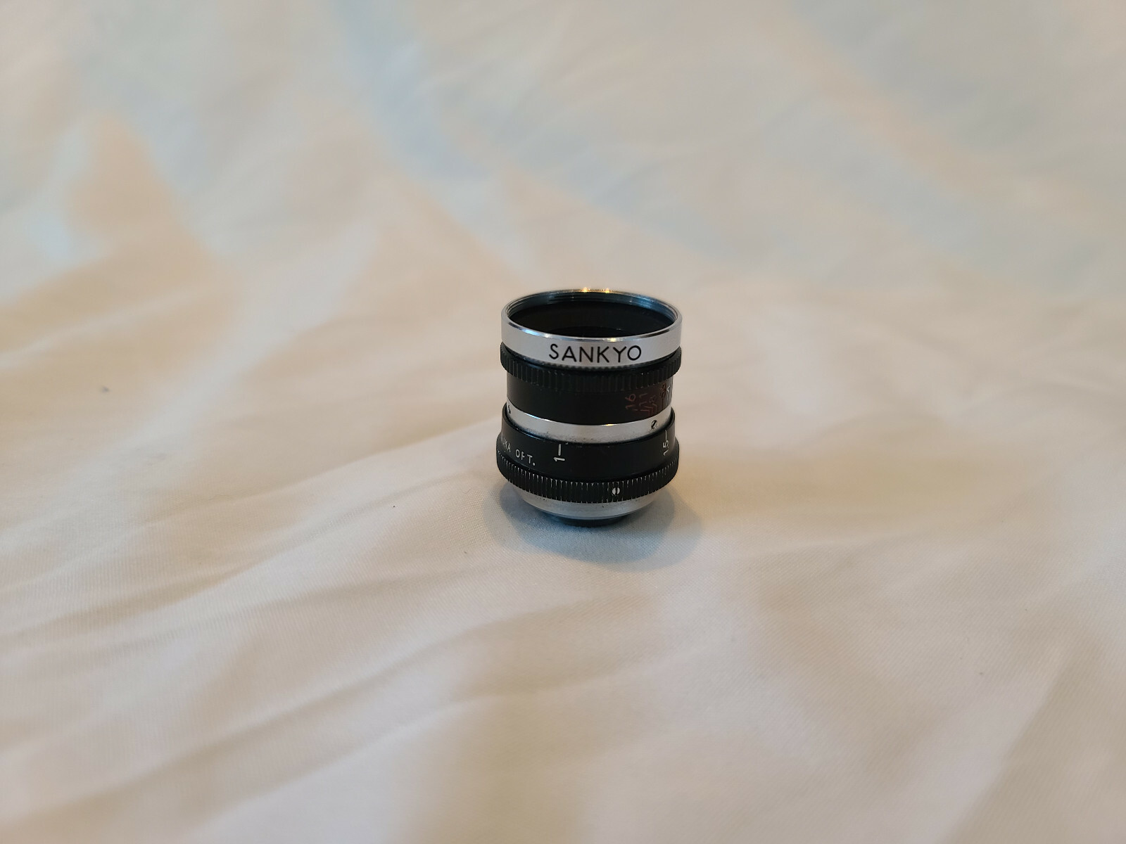 Sankyo 8 cine Ichizuka lens – 1:1.9 f=13mm
