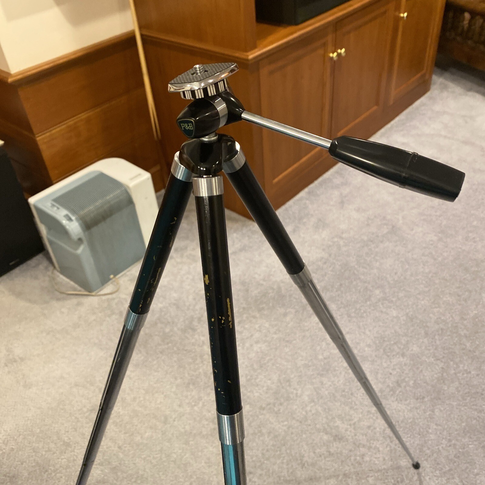 Vintage P&B Ponder & Best Camera Tripod — Model 99 10” – 48″ Adjustable Height