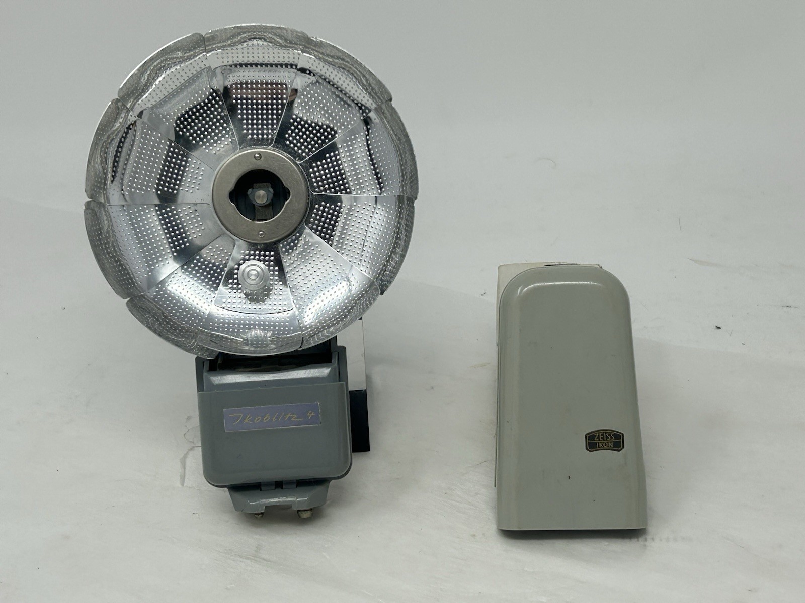 Zeiss Ikon Ikoblitz 4 Vintage Camera Flash