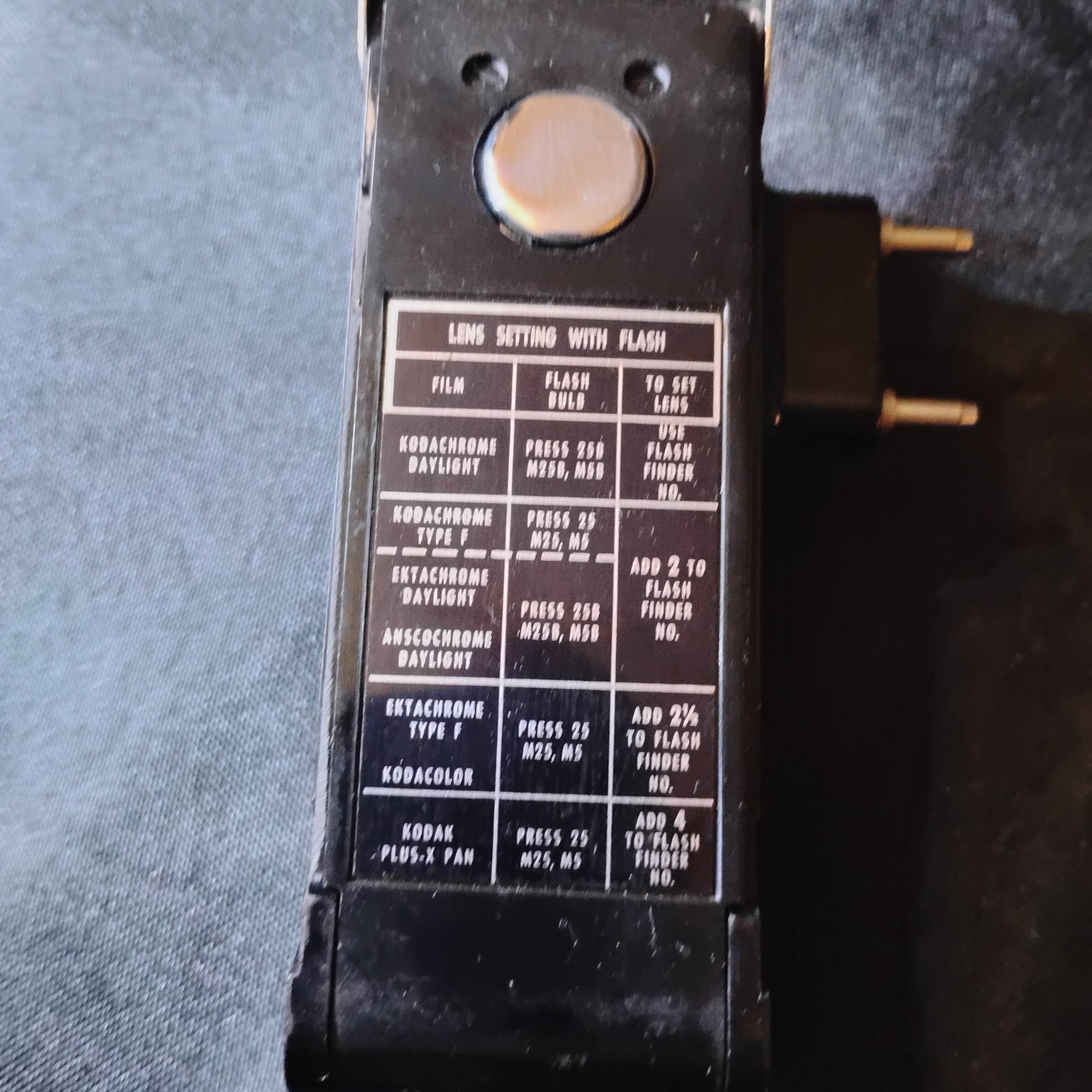Vintage Argus Flash Gun Unit with Test Light & Exposure Dial – Untested