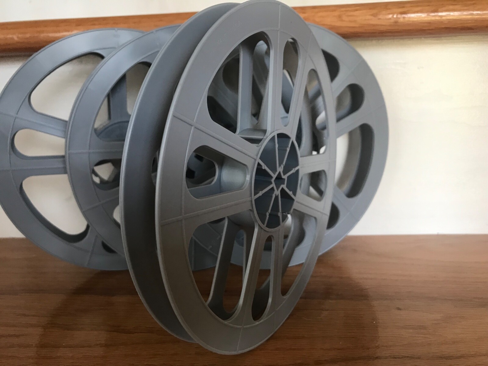 16mm 400 ft. BRAND NEW Grey Plastic Movie Film Reels – 4-Reel Pack 16mm 400′