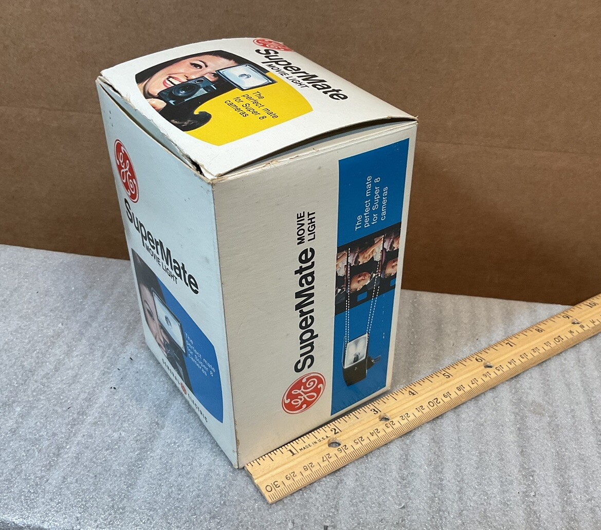 General Electric SuperMate Movie Camera Light Model SM-2 New In Box Super 8