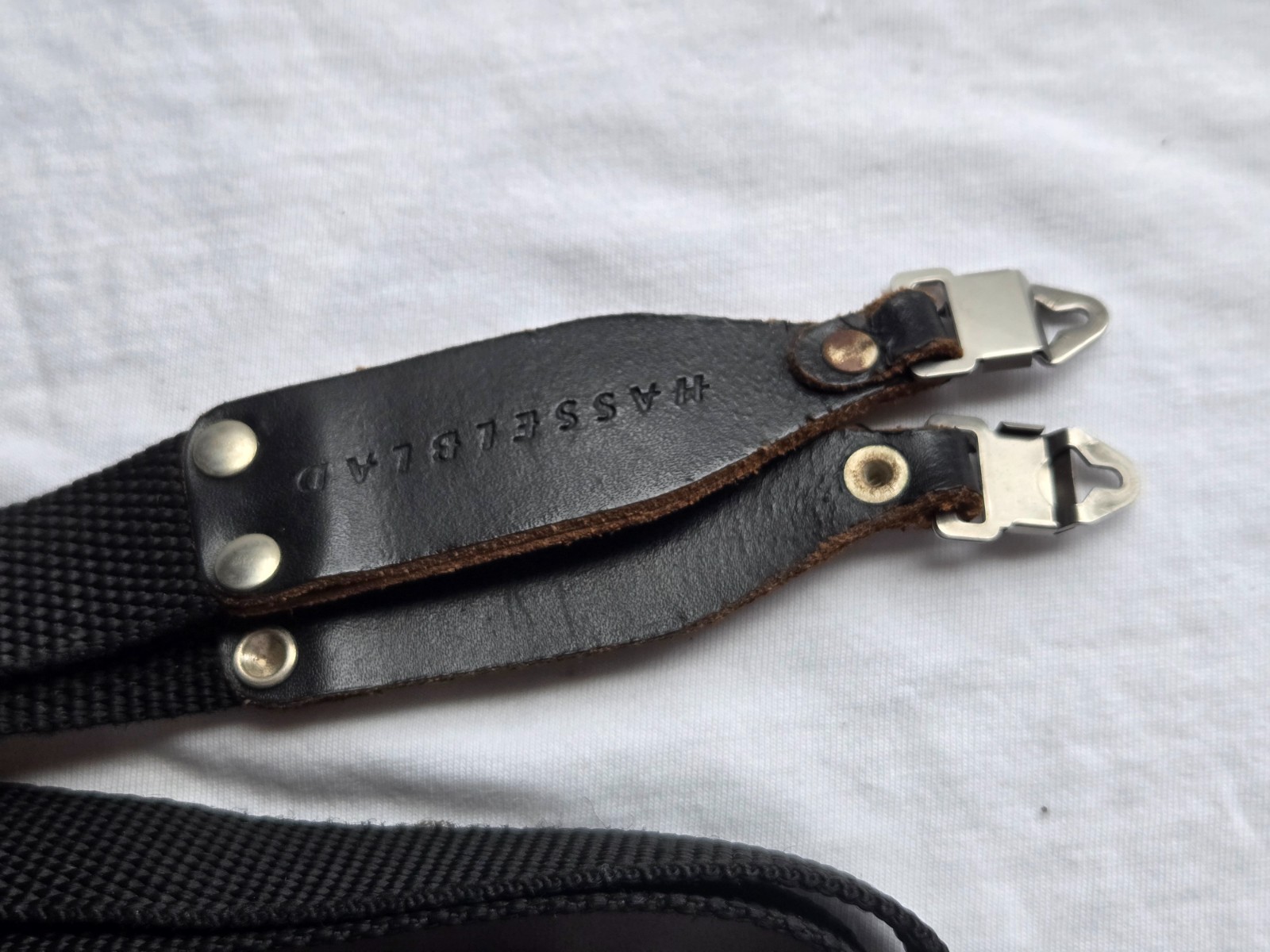 Original Hasselblad 1″ Wide Camera Neck Shoulder Strap w/ Metal Lugs