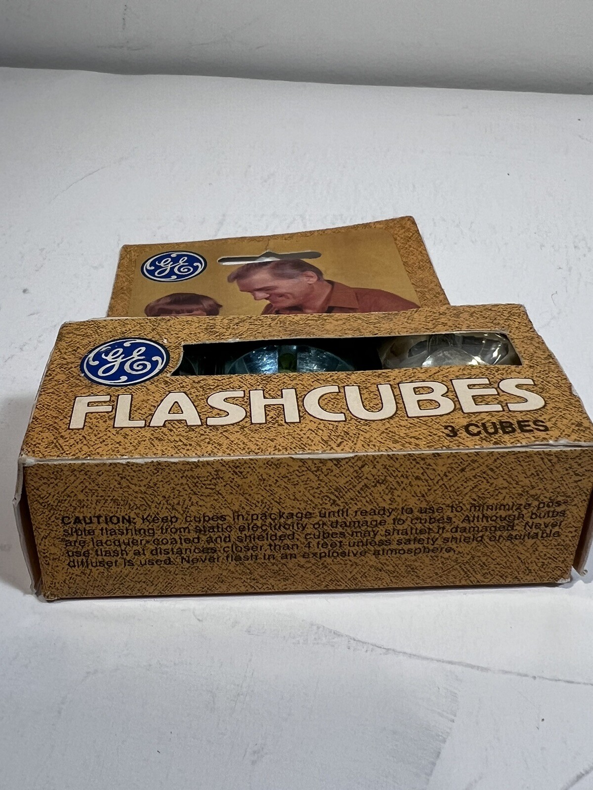 Vintage GE FLASHCUBES 3 with box