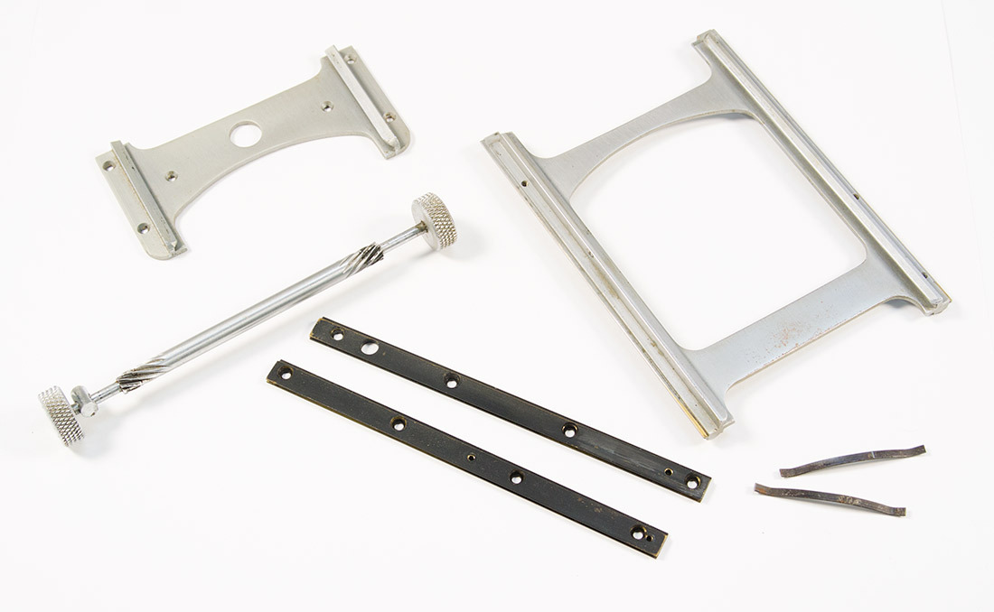 Graflex Miniature Speed Graphic 2×3 2¼x3¼ Focusing Rail, Guides & Pinion Set