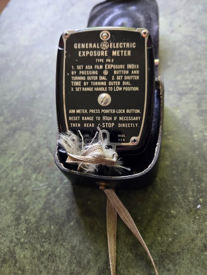 Vtg GE General Electric Type PR-3 Exposure Light Meter w/ Leather Case