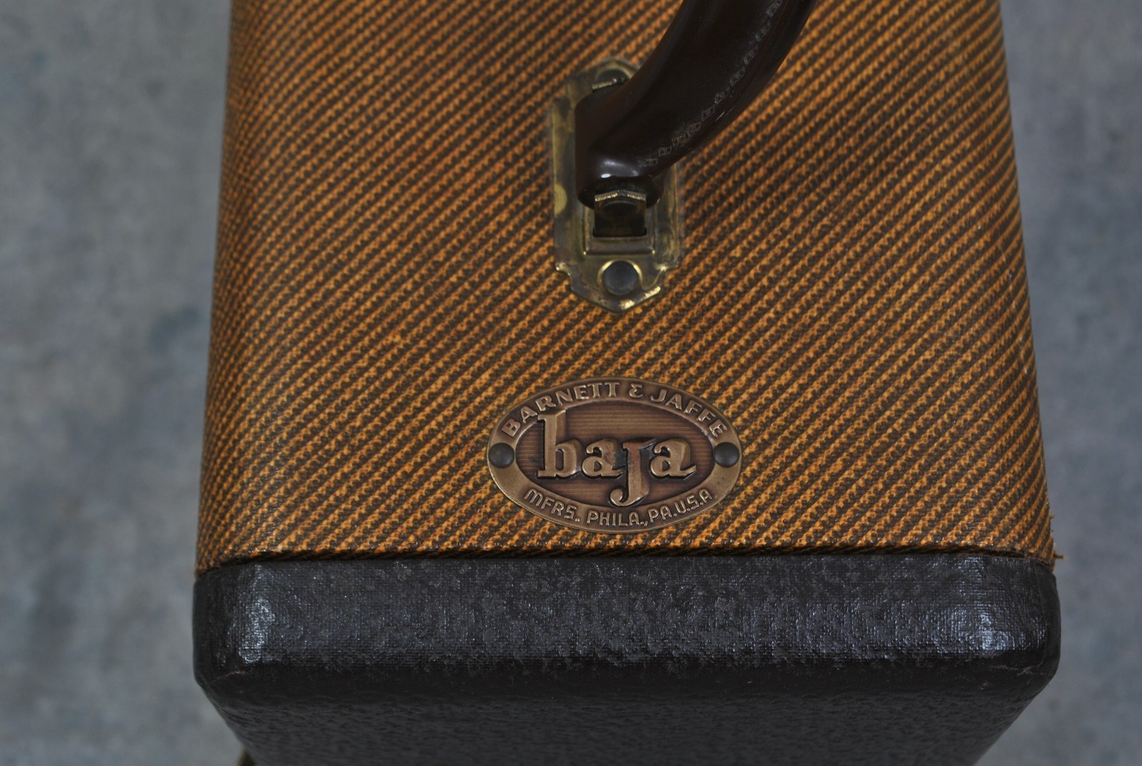Barnett & Jaffe of Philadelphia Portable Baja Slide Case That Holds 300 Slides