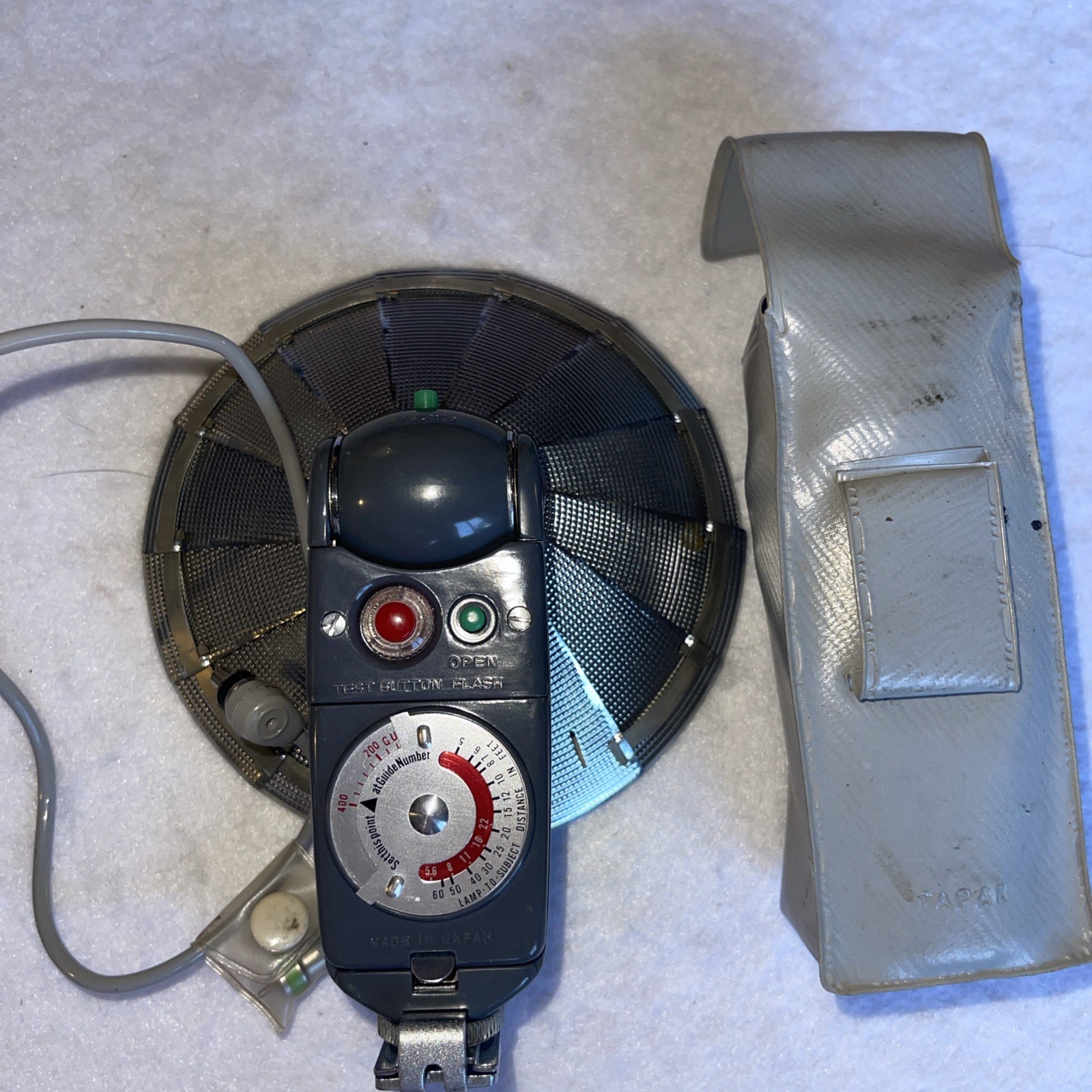 Vintage HONEYWELL TILT-A-MITE Camera Flash Unit Fan Style W/CASE Collectible
