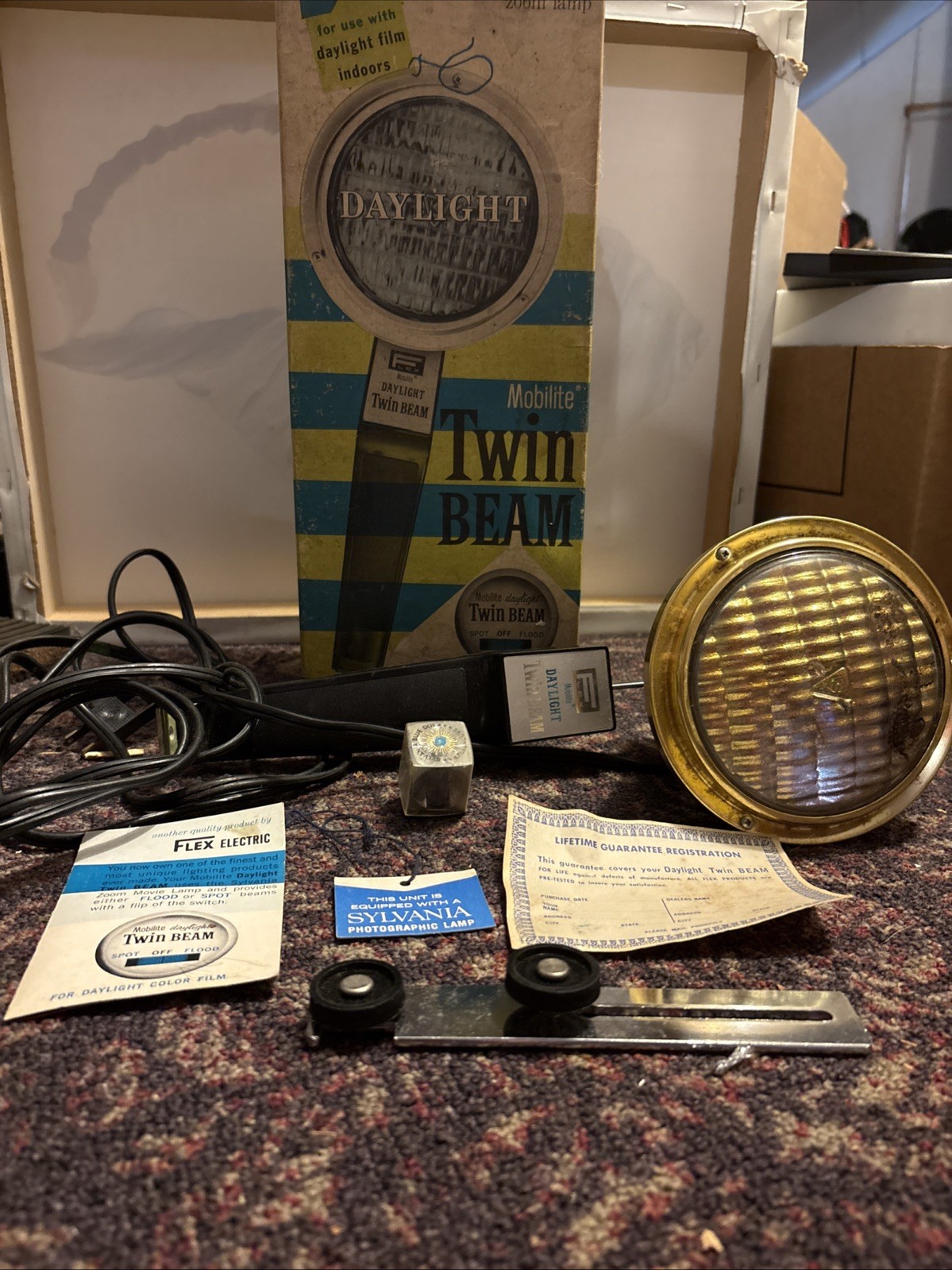 Sylvania Mobilite Twin Beam Spot Flood Light Zoom Lamp Photo Camera Works Used