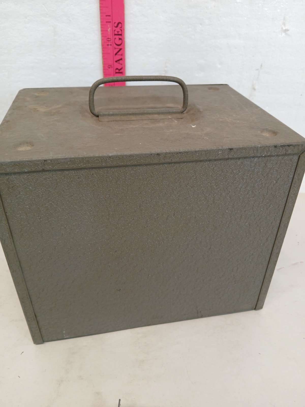Vintage Brumberger Metal 7″ Film Reel Storage Case 8mm 16mm
