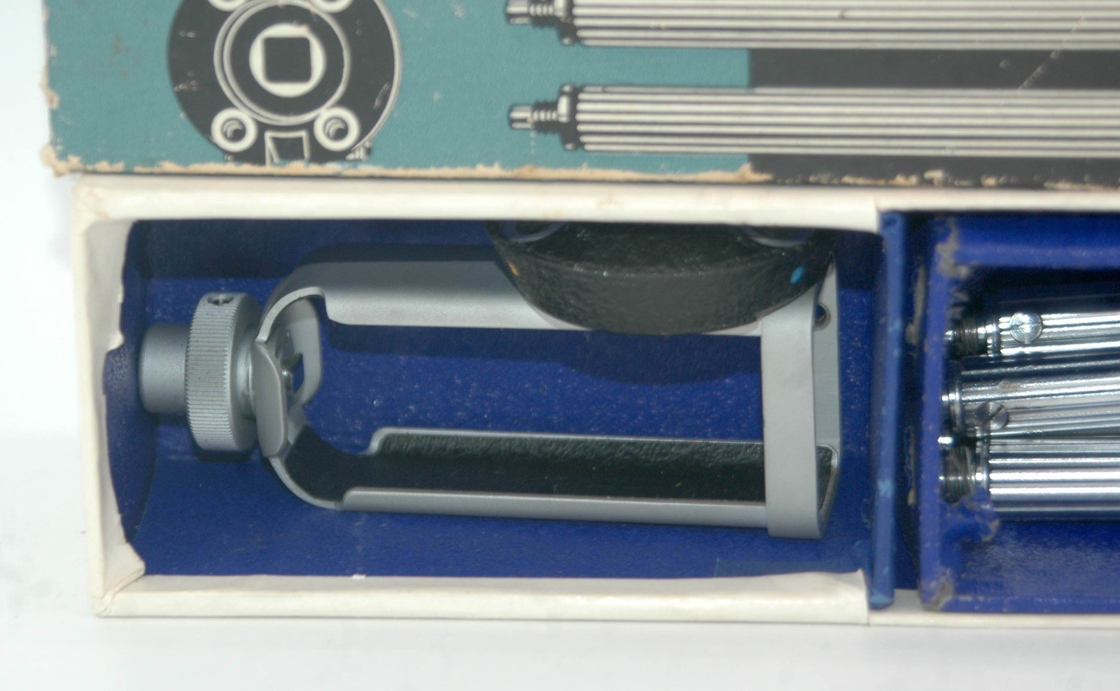 *IN BOX* MINOX REPRODUCING COPY STAND WITH 4 LEGS-CAMERA HOLDER & MANUAL