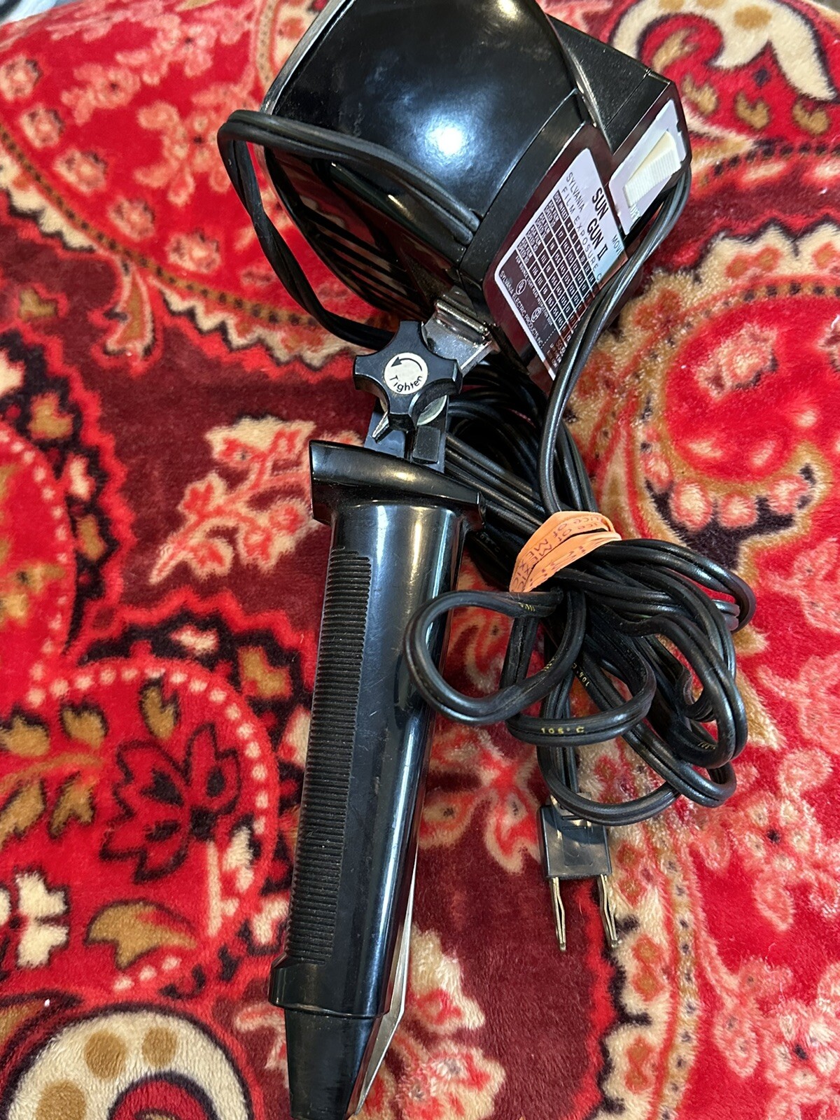Vintage Sylvania Sun Gun II Movie Light SG-55 in good condition Needs Bulb