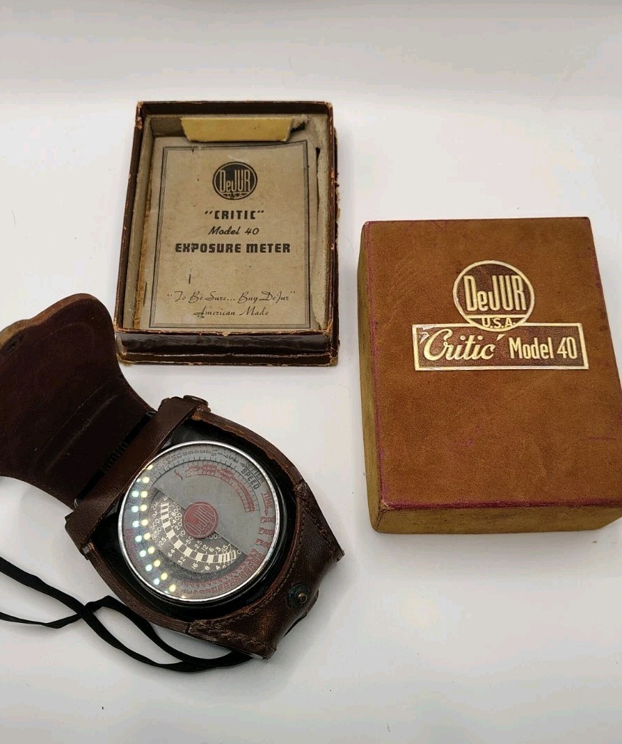 Vintage DeJur Critic Model 40 Exposure Meter Tested Working w/ Original Box Case