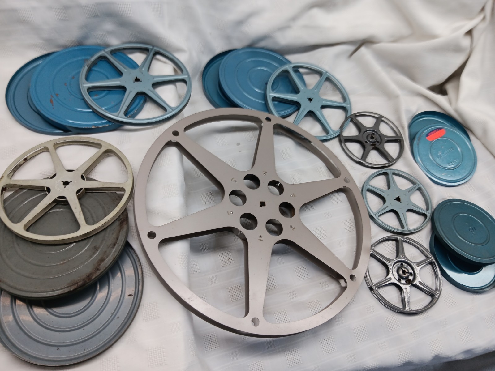 Vintage Lot Metal Film Reels Canister Compco,Tower,Korvette 5 in. To 15 in. Size
