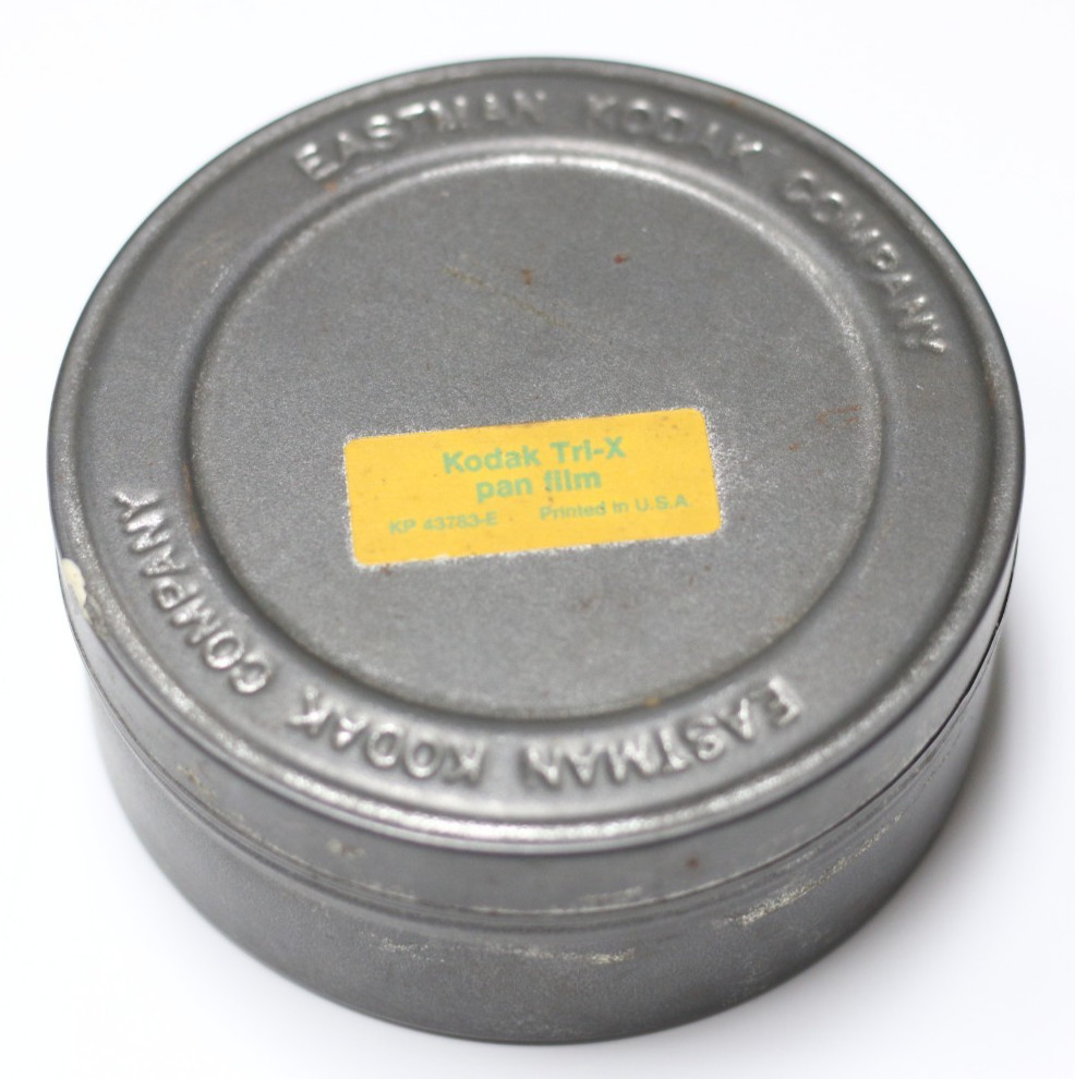 Vtge 1962 Eastman Kodak Empty TRI-X 35mm Negative Metal Film Tin Container #112