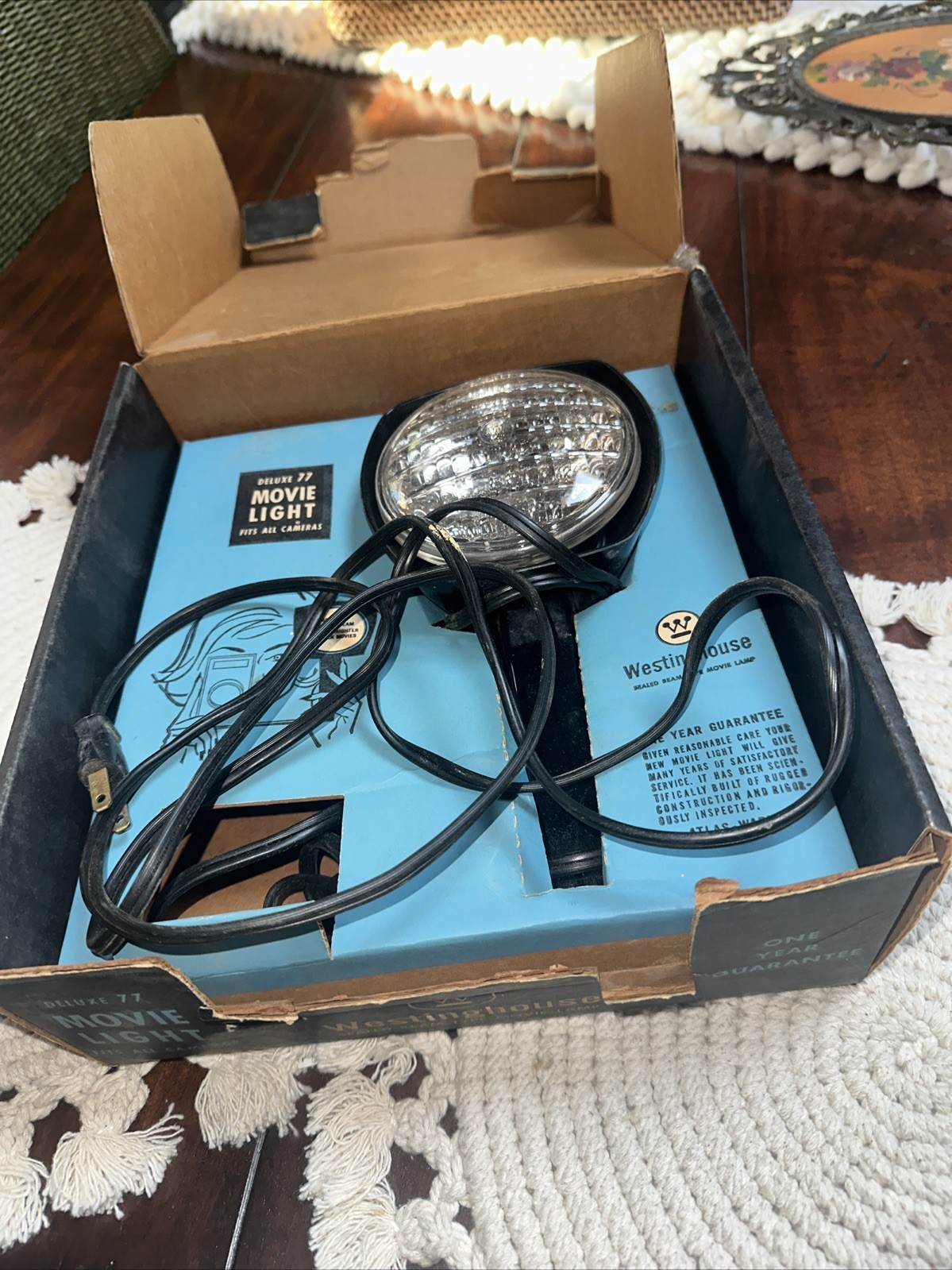 Vintage Westinghouse Deluxe 77 Beam Movie Light Camera Box Retro F9