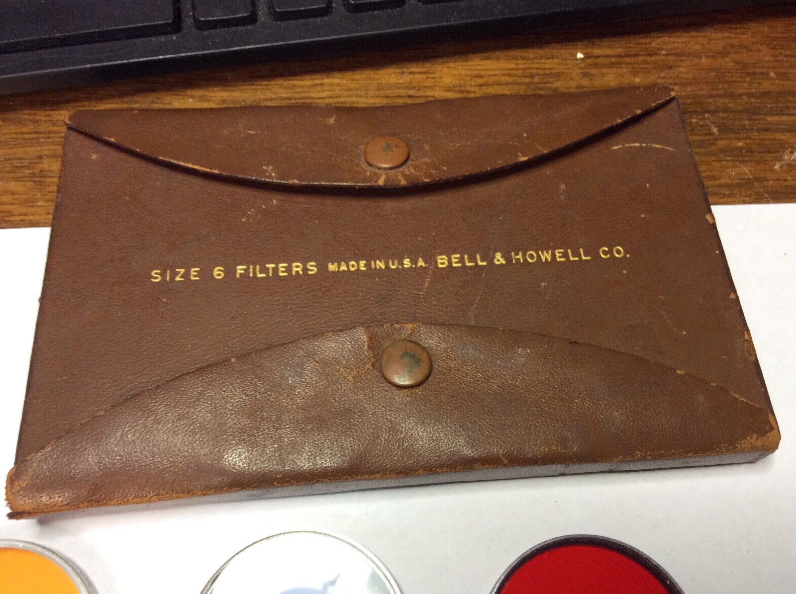 Bell & Howell Filter Case with 6 – Size 6 Series 6 Lens Filters Wratten