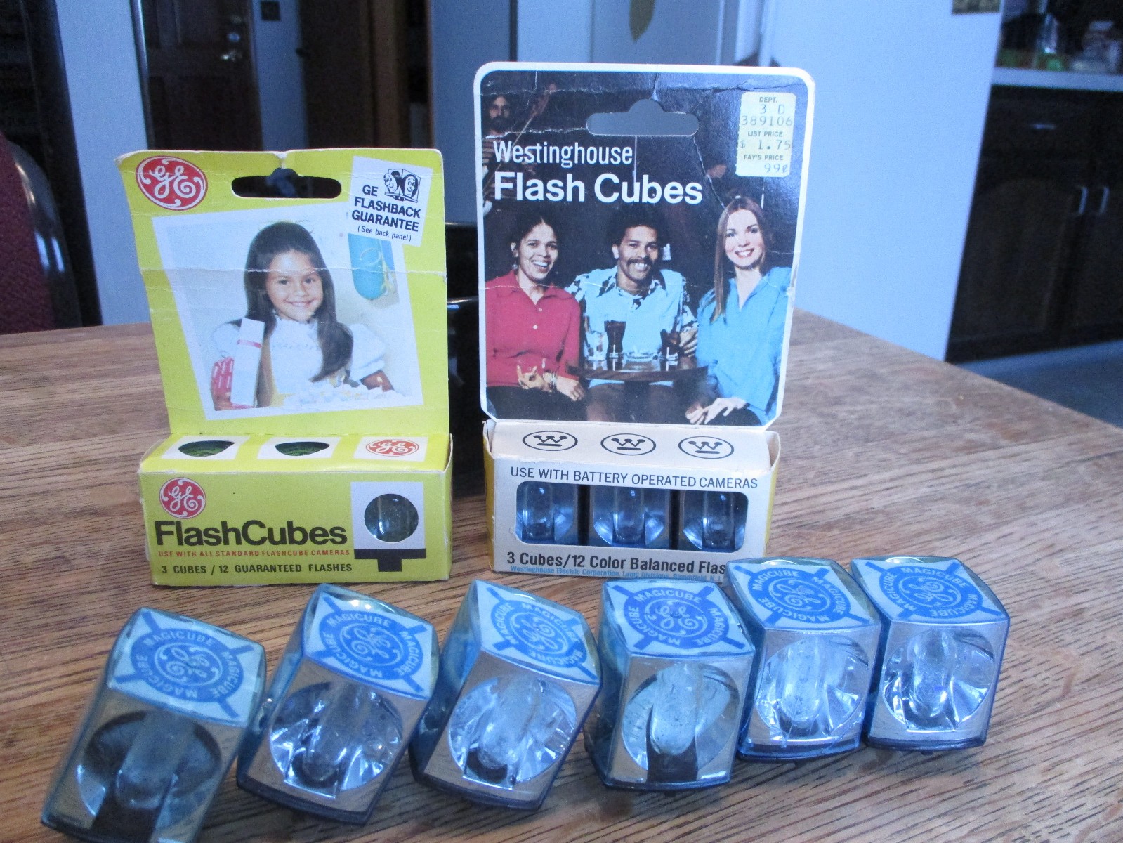 FlashCubes Lot Flash Cubes General Electric & Westinghouse collecible