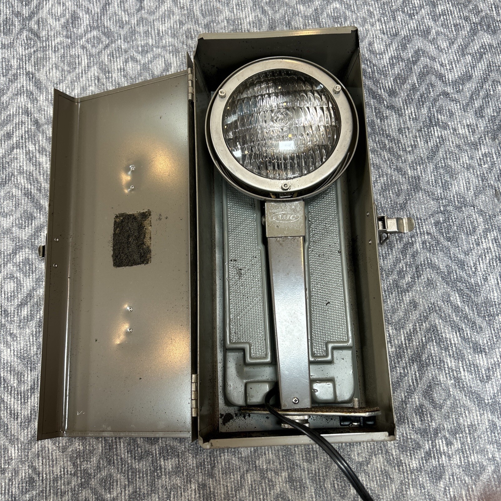Vintage Tested Play AMC Movie Camera Flood Spot Light GE Model L8A + Metal Case