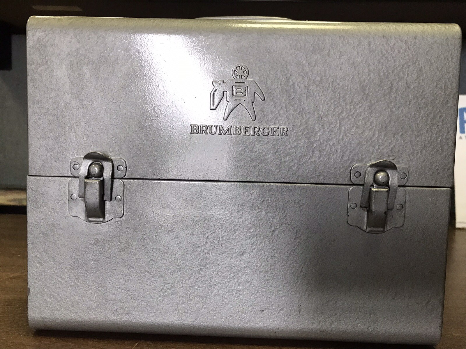 Brumberger Metal 8mm Or Super 8mm Film Carrying Case For 12 Seven Inch Reels