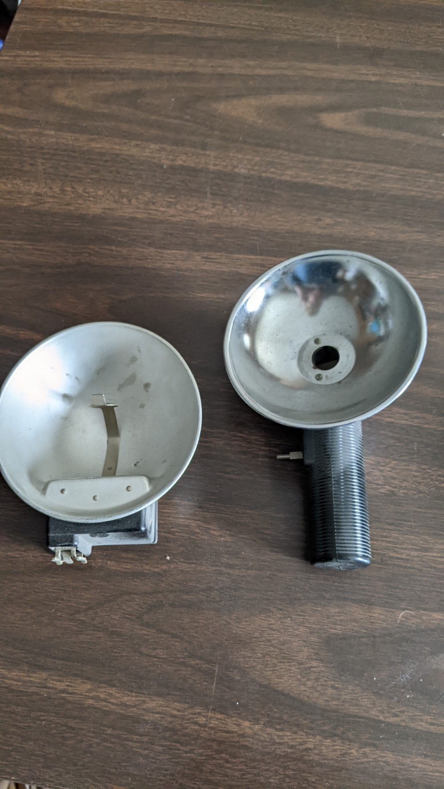 VINTAGE FLASH ACCESORIES LOT—13 PIECES–UNTESTED