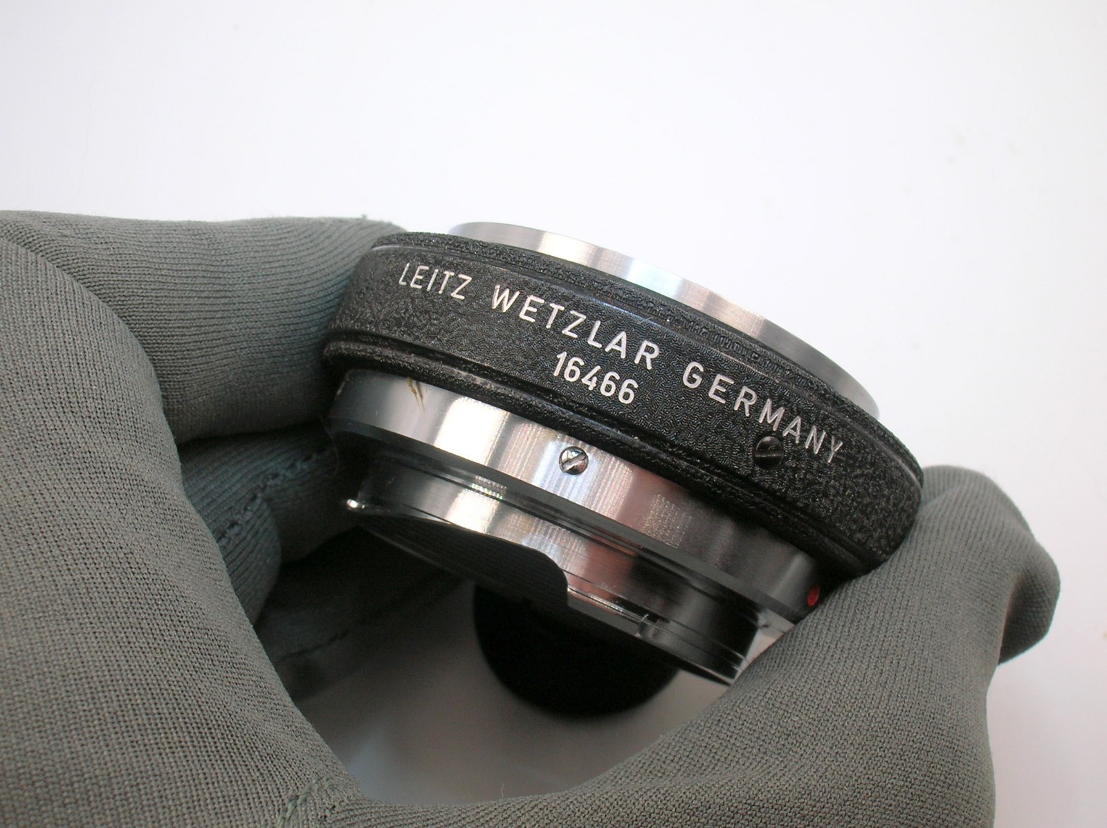 LEICA LEITZ WETZLAR 16466 LENS ADAPTER FOR LEICA M CAMERAS- 12 0F 37