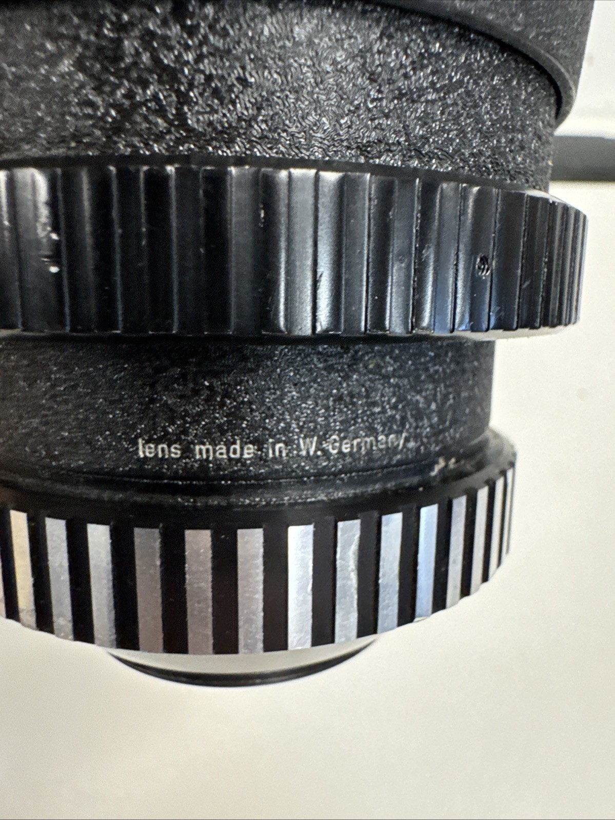 Enna Munchen tele-zoom lens 1:4 85-250mm original leather keeper