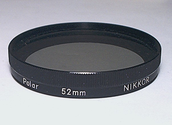 NIKON 52MM POLARIZING FILTER W/ CASE – UNUSED CLEAN ON OB